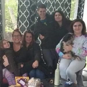 Meet your Posher, Casey